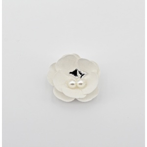 Applicazione fiore bianco con perle e strass Pz. 12
